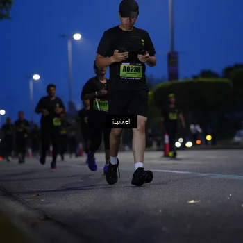 Runner Photo 5477043
