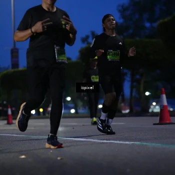 Runner Photo 5477070