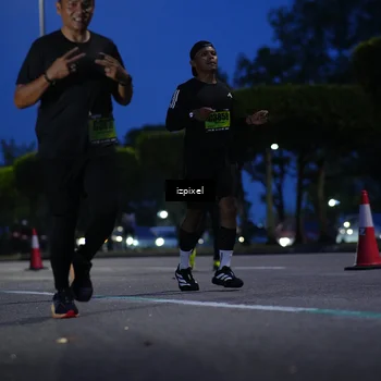 Runner Photo 5477073