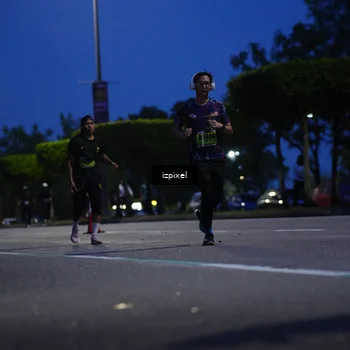 Runner Photo 5477087