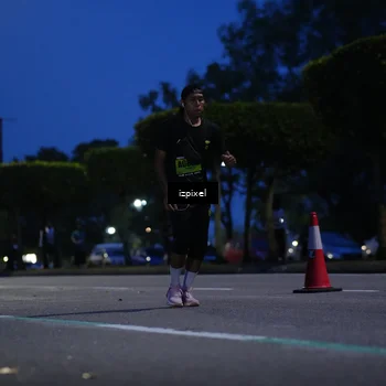 Runner Photo 5477105