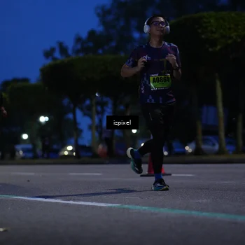 Runner Photo 5477107