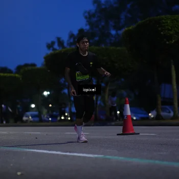 Runner Photo 5477112