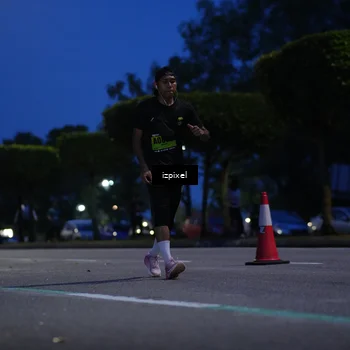 Runner Photo 5477113