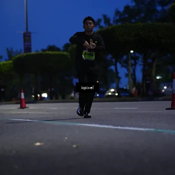 Runner Photo 5477115