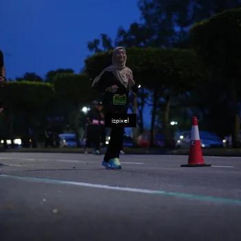 Runner Photo 5477156