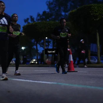 Runner Photo 5477166