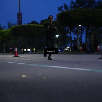 Runner Photo 5477190