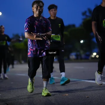 Runner Photo 5477217