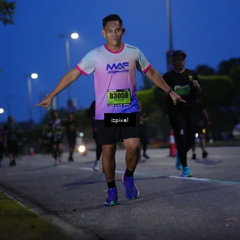 Runner Photo 5477230