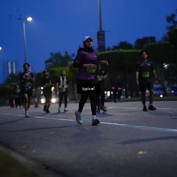 Runner Photo 5477235