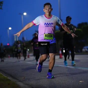 Runner Photo 5477237