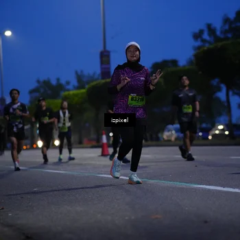 Runner Photo 5477244