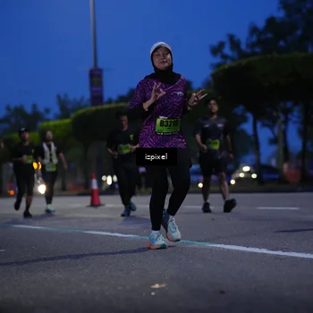 Runner Photo 5477248