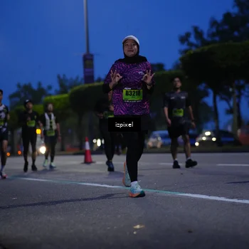 Runner Photo 5477250