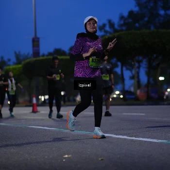 Runner Photo 5477251