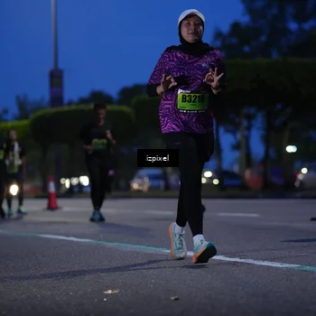 Runner Photo 5477255