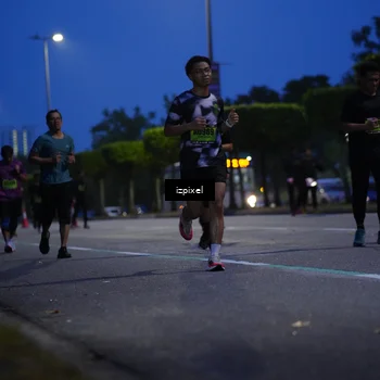 Runner Photo 5477256