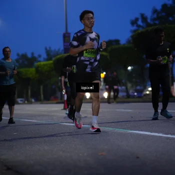Runner Photo 5477263