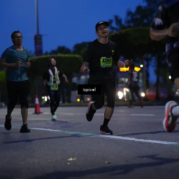Runner Photo 5477266