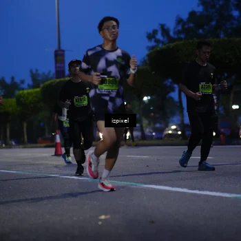 Runner Photo 5477267