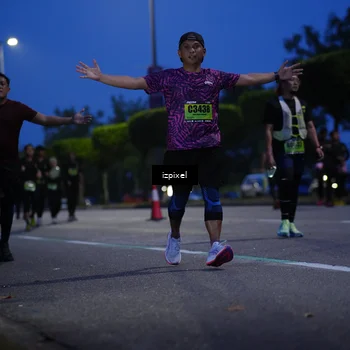 Runner Photo 5477275