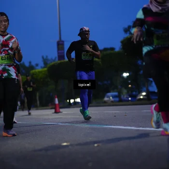 Runner Photo 5477329