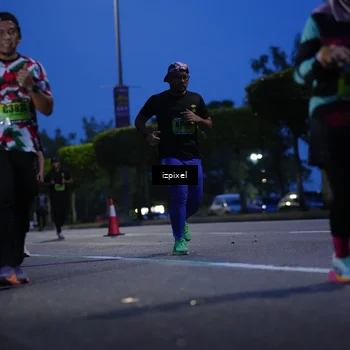Runner Photo 5477334