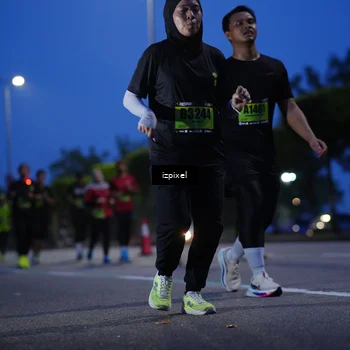 Runner Photo 5477353
