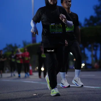 Runner Photo 5477356
