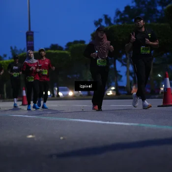 Runner Photo 5477359