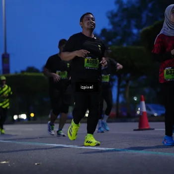 Runner Photo 5477377