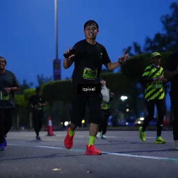 Runner Photo 5477387