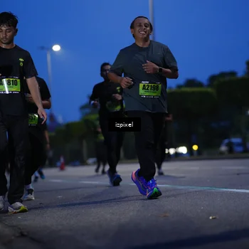 Runner Photo 5477391
