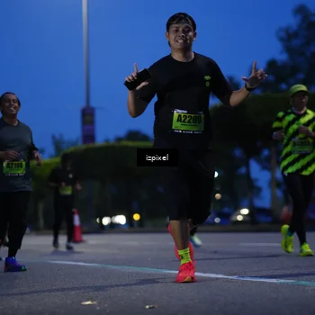 Runner Photo 5477393