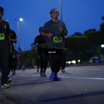 Runner Photo 5477395