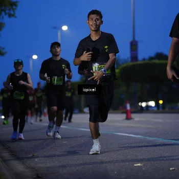 Runner Photo 5477428