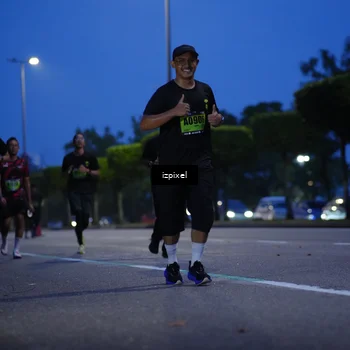 Runner Photo 5477443