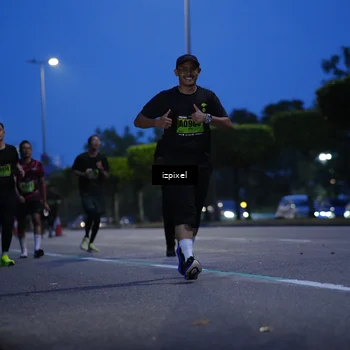 Runner Photo 5477445
