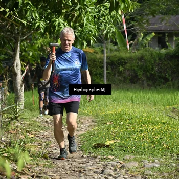 Runner Photo 5484730