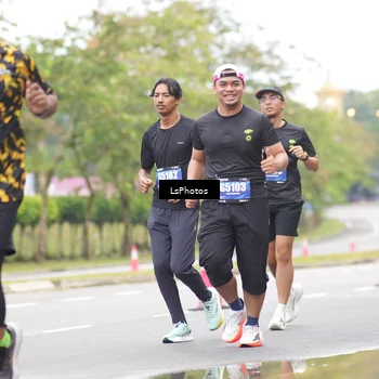 Runner Photo 5487369