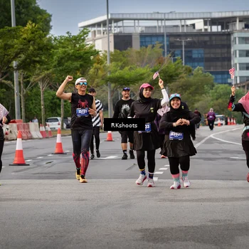 Runner Photo 5490023