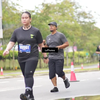 Runner Photo 5490309