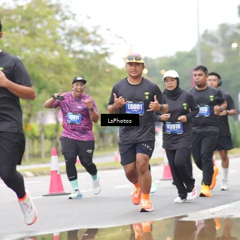 Runner Photo 5490427