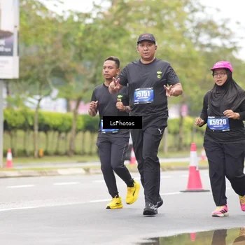 Runner Photo 5490476