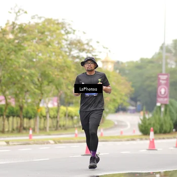 Runner Photo 5493007