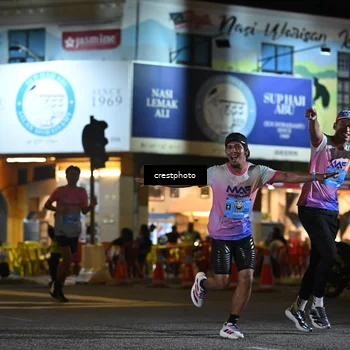 Runner Photo 5529174