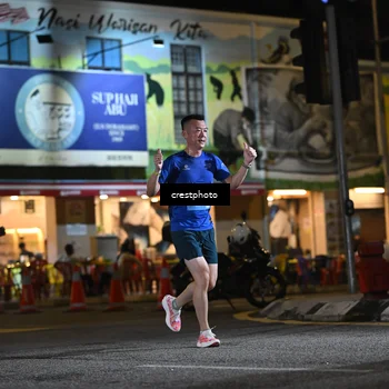 Runner Photo 5529975