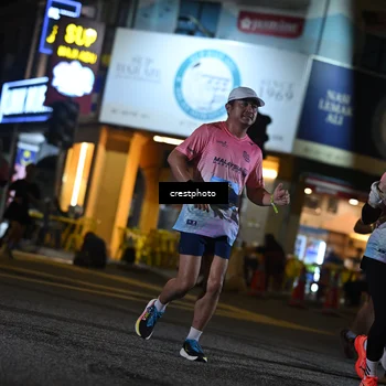 Runner Photo 5536315