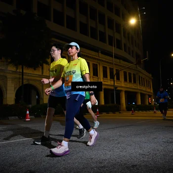 Runner Photo 5541073